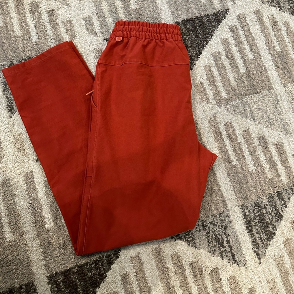 Bowline lululemon pants- brand new. Dark orange.